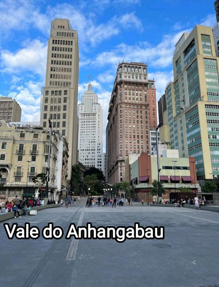 Studio No Centro De Sao Paulo, A 3 Minutos Do Metro, Com Garagem Gratis Lejlighedshotel Eksteriør billede